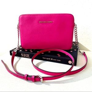 Michael Kors Jet Set Travel Crossbody Bag